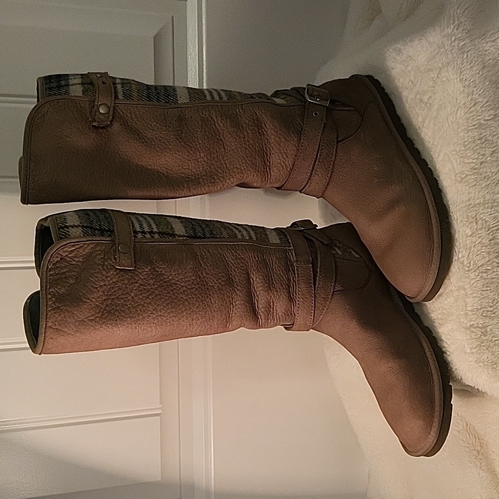 UGG Australia Women's Marielle Chocolate Boots